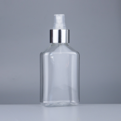 Продолговатые пластиковые бутылки
